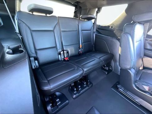 Used 2022 Chevrolet Tahoe LT w/ LT Signature Plus Package image 26