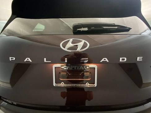 Used 2023 Hyundai Palisade Limited w/ Cargo Package AWD/4WD image 28