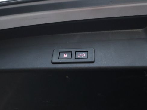 Used 2022 Subaru Ascent Limited w/ Technology Package image 23