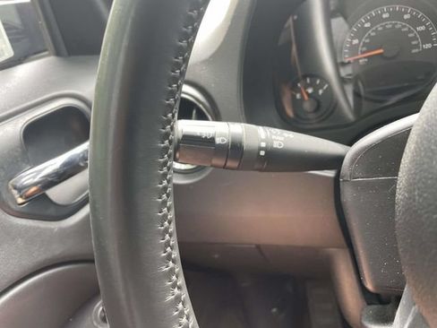 Used 2014 Jeep Patriot Latitude w/ All Weather Capability Group AWD/4WD image 27