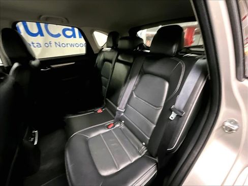 Used 2025 MAZDA CX-5 AWD 2.5 S w/ Preferred Package image 15