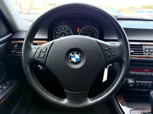 Used 2011 BMW 328i xDrive Sedan image 25
