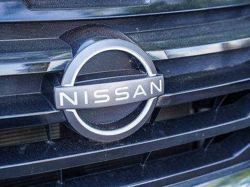 Used 2022 Nissan Pathfinder SV image 5