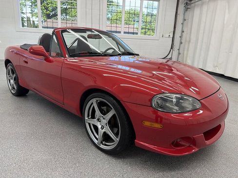 Used 2004 MAZDA MX-5 Miata MAZDASPEED image 3