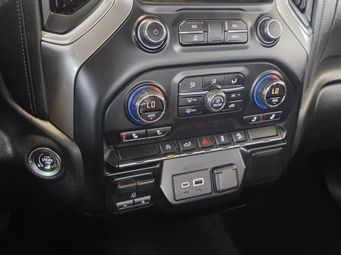 Used 2019 Chevrolet Silverado 1500 LT Trail Boss w/ Convenience Package AWD/4WD image 20