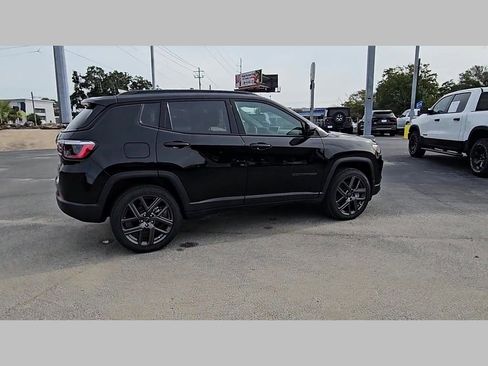 New 2026 Jeep Compass Latitude AWD/4WD image 31