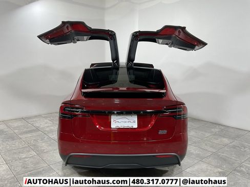 Used 2023 Tesla Model X Plaid image 14