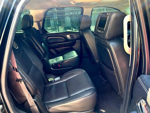 Used 2013 Cadillac Escalade Platinum image 20