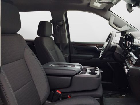 Used 2023 GMC Sierra 1500 SLE image 30