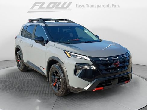 Used 2025 Nissan Rogue SV w/ Rock Creek Premium Package AWD/4WD image 1