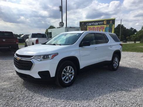 Used 2021 Chevrolet Traverse LS FWD image 7