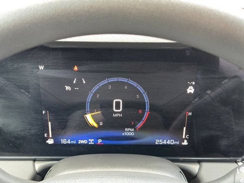 Used 2025 Chevrolet TrailBlazer LT AWD/4WD image 13