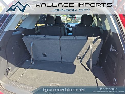 Used 2023 Ford Explorer XLT image 50