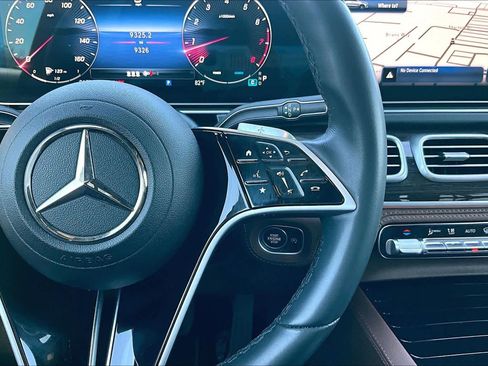 Certified 2025 Mercedes-Benz GLE 450 4MATIC image 25