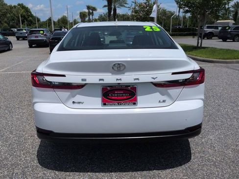 Certified 2025 Toyota Camry LE FWD image 5