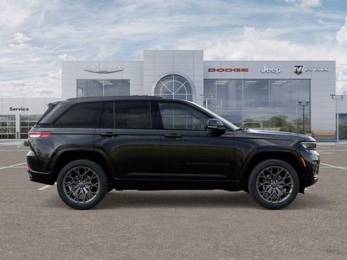 New 2025 Jeep Grand Cherokee Summit image 21