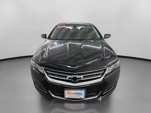 Used 2018 Chevrolet Impala LT w/ LT Entertainment Package FWD image 2