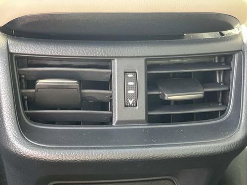 Used 2025 Lexus ES 350 Luxury image 18