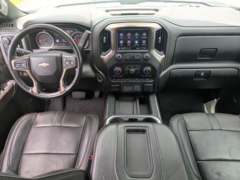 Used 2019 Chevrolet Silverado 1500 High Country w/ Technology Package AWD/4WD image 16