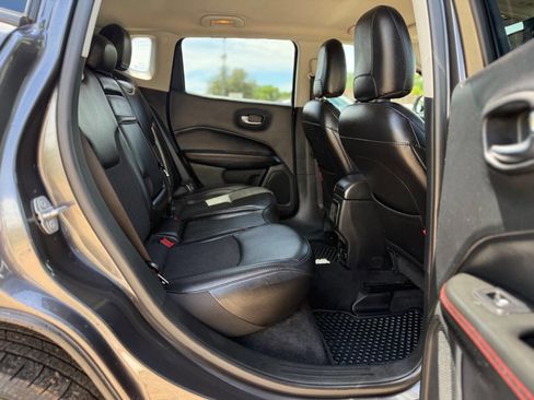 Used 2019 Jeep Compass Trailhawk image 15