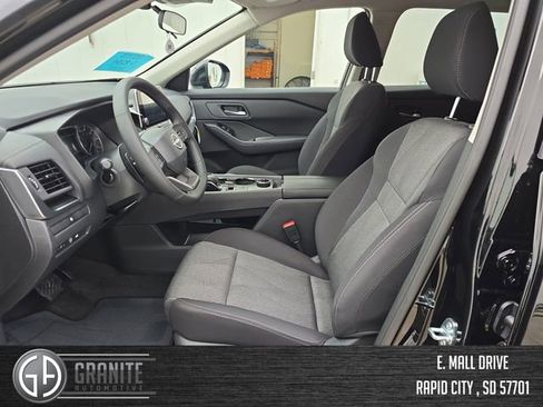 New 2026 Nissan Rogue SV w/ Cold Weather Package AWD/4WD image 9
