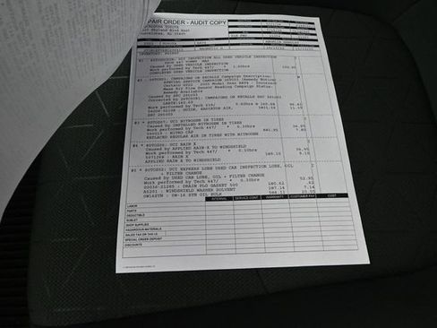 Used 2022 Toyota RAV4 XLE w/ Convenience Package FWD image 4