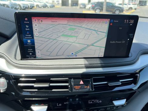 Certified 2026 Acura MDX w/ Technology Package image 18