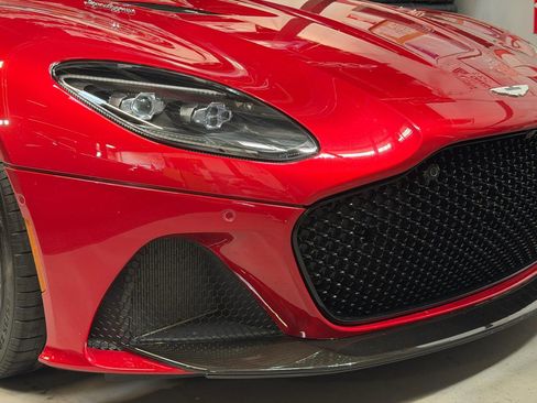 Used 2019 Aston Martin DBS Superleggera image 15
