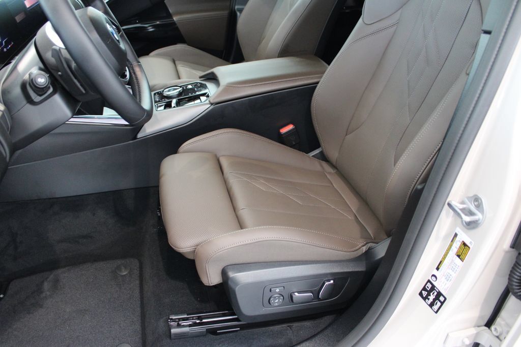 New 2026 BMW X3 xDrive30i w/ Premium Package AWD/4WD image 9