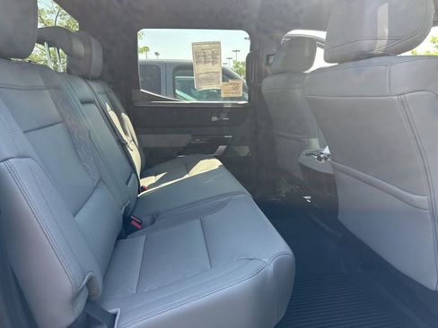 Used 2025 Toyota Tundra Limited image 30