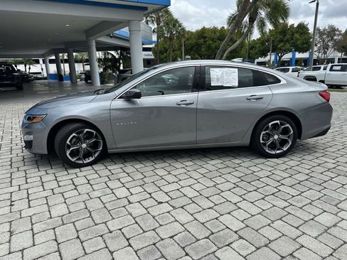 Used 2023 Chevrolet Malibu LT FWD image 32