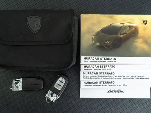 Used 2024 Lamborghini Huracan Sterrato image 20