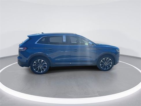 Used 2021 Lincoln Nautilus Reserve w/ Cargo Utility Package image 9