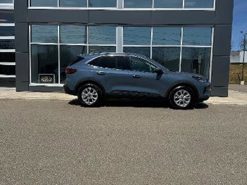 Certified 2023 Ford Escape Active w/ Tech Pack #2 image 1