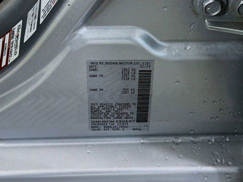 Used 2024 Nissan Altima 2.5 SV image 30