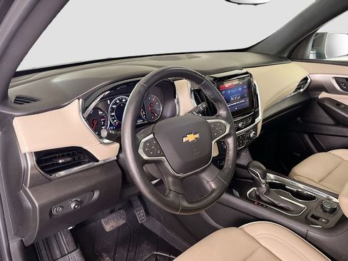 Used 2023 Chevrolet Traverse Premier w/ LPO, Floor Liner Package AWD/4WD image 9