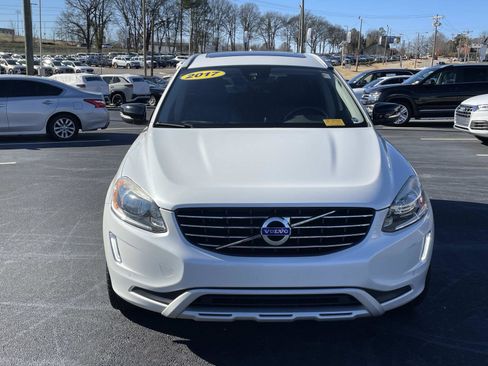 Used 2017 Volvo XC60 T5 Dynamic w/ Preferred Option Package image 2