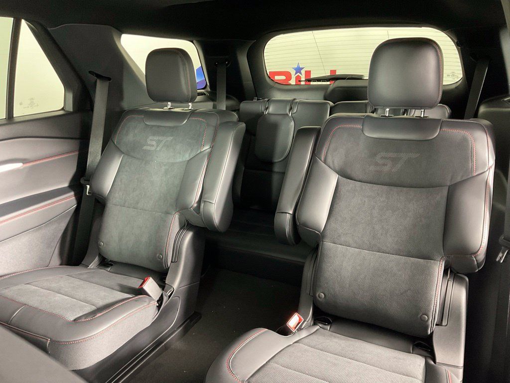 New 2026 Ford Explorer ST w/ Sun And Sound Package AWD/4WD image 16
