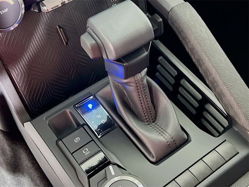 Certified 2024 Toyota Tacoma SR5 image 16