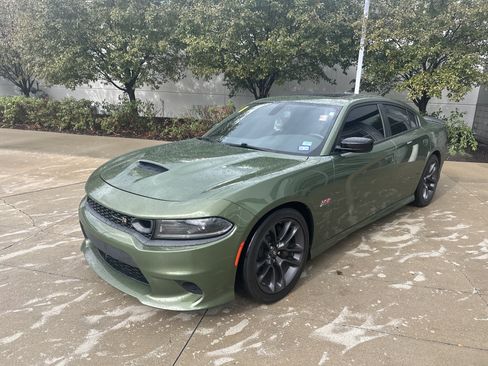 Used 2023 Dodge Charger Scat Pack RWD image 3