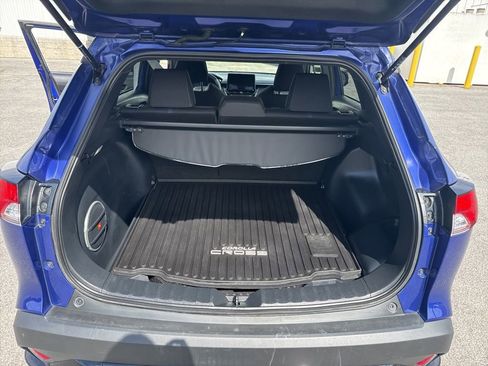 Used 2024 Toyota Corolla Cross SE w/ Moonroof Package image 17