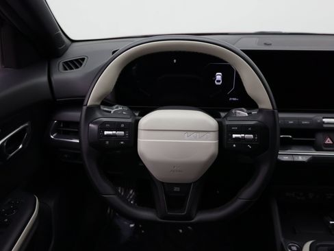 Used 2025 Kia K4 GT-Line FWD image 29