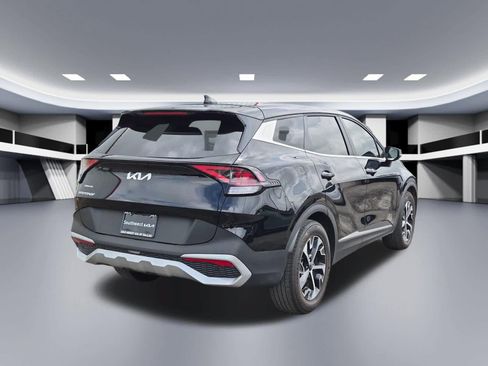 Used 2025 Kia Sportage EX FWD image 6