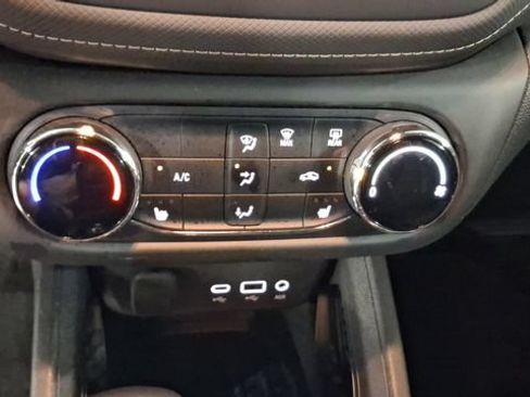 Used 2023 Chevrolet TrailBlazer ACTIV AWD/4WD image 34