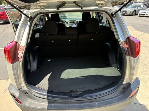 Used 2015 Toyota RAV4 LE FWD image 26