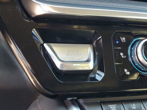 Used 2024 GMC Sierra 2500 Denali w/ Denali Reserve Package image 25