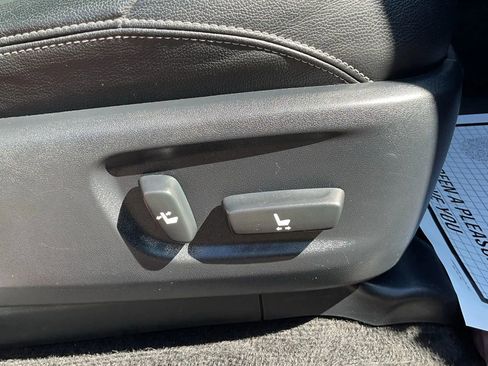 Used 2020 Toyota 4Runner Limited image 50