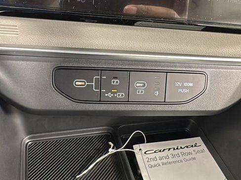 New 2026 Kia Carnival EX FWD image 30