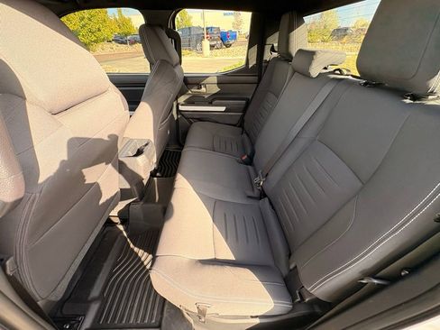 Used 2024 Toyota Tacoma TRD Sport AWD/4WD image 29