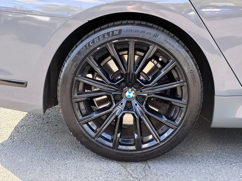 Used 2022 BMW 750i xDrive w/ Luxury Rear Seating Package AWD/4WD image 65
